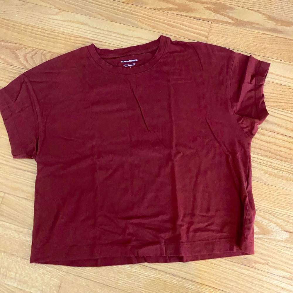 Women’s Banana Republic Basic Tee